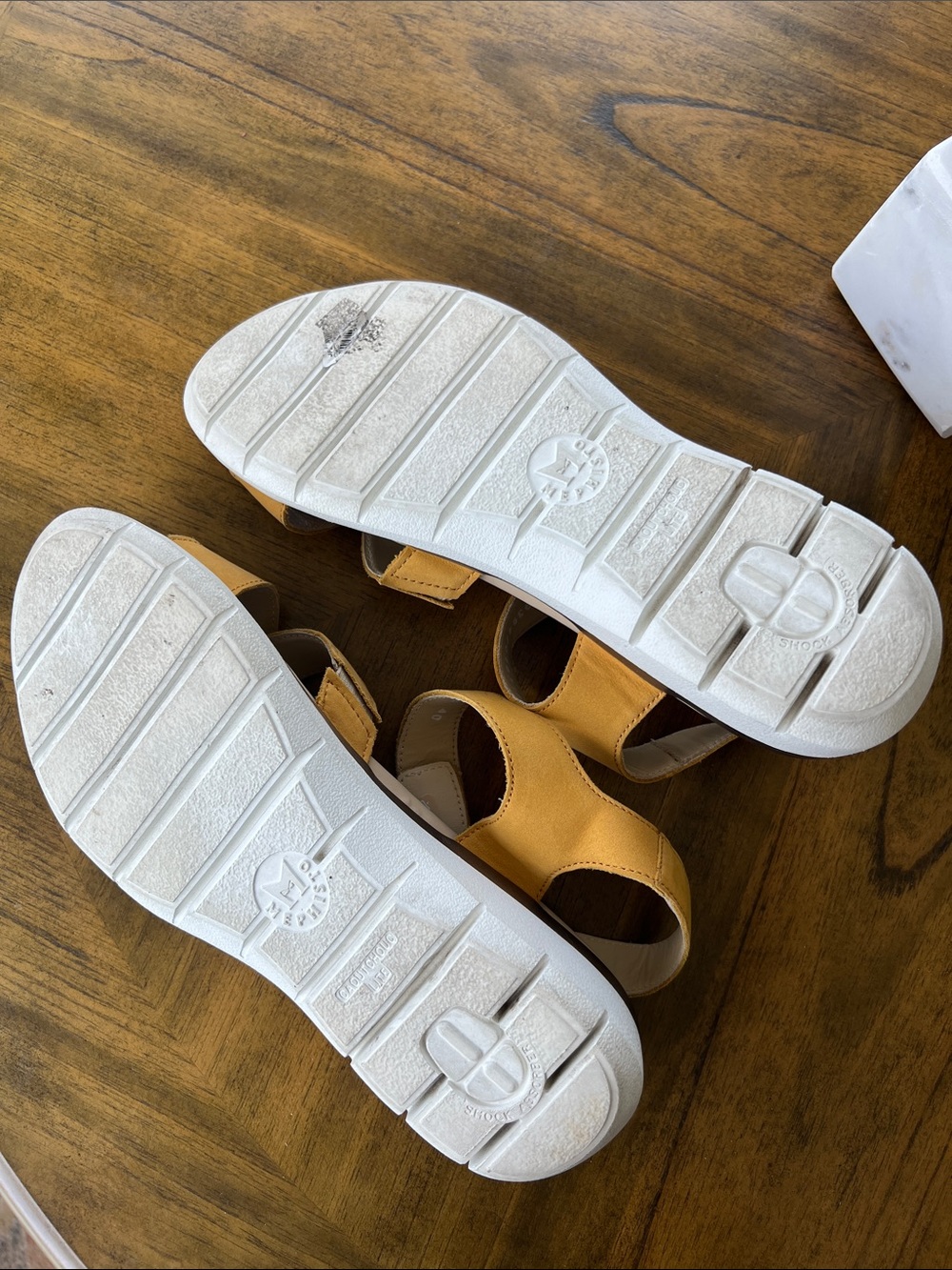 Mephisto Women’s Yellow Leather Velcro Sandals 40 = Size 9 - Picture 9 of 12